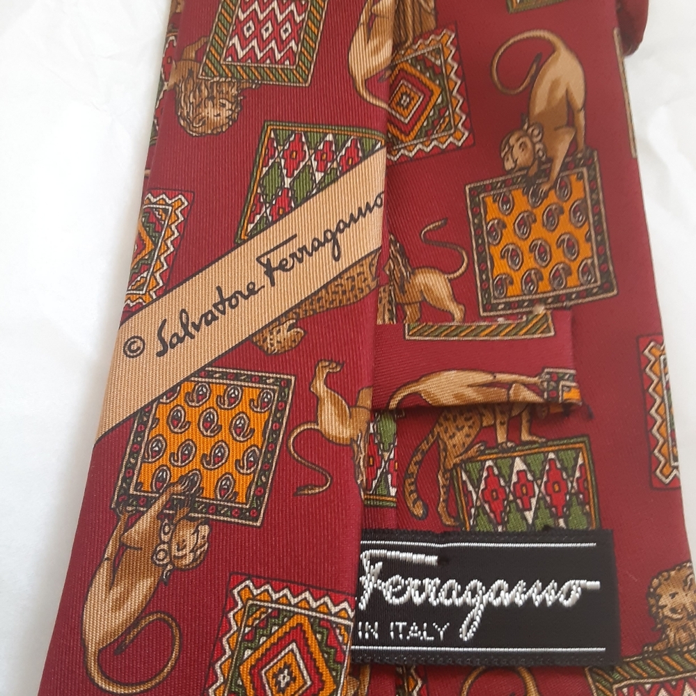 Salvatore ferragamo animals elephant mens tie